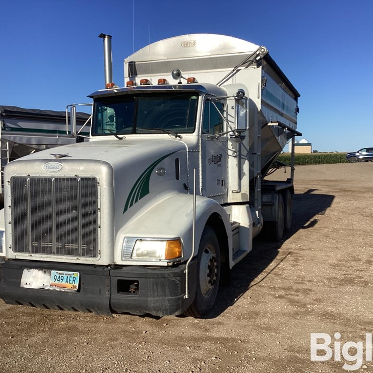 1997 PETERBILT 377