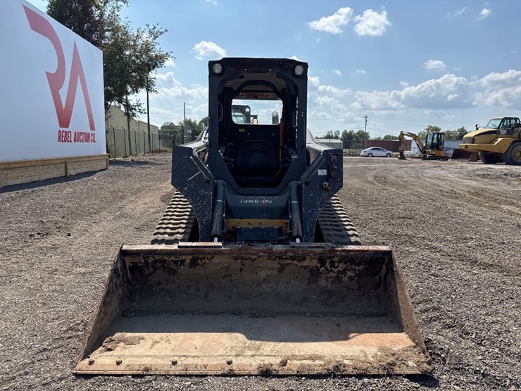 2019-deere-325g-image-3