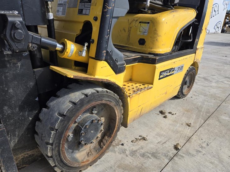 hyundai-25lc-7m-image-24
