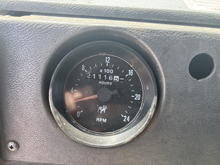 2000-mack-rd600-image-53