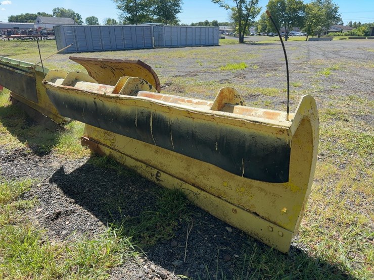 10'-power-angle-snow-plow-image-1