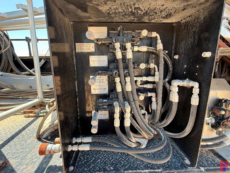 2015-hydra-rig-hr6100-15k-2-3/8"-coil-tubing-trailer-image-19