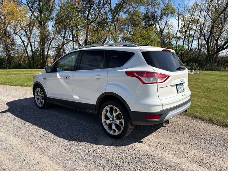 2013-ford-escape-titanium-image-25