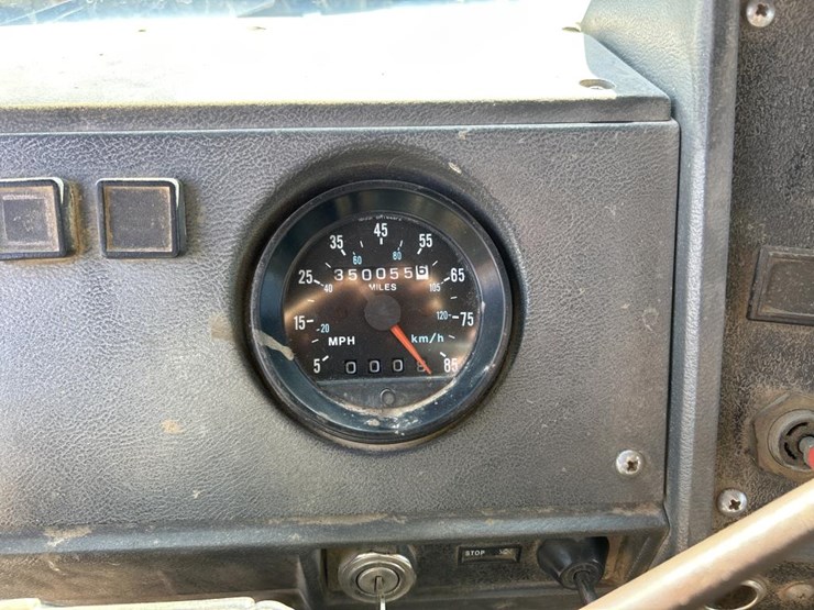 1995-mack-dm690s-image-73