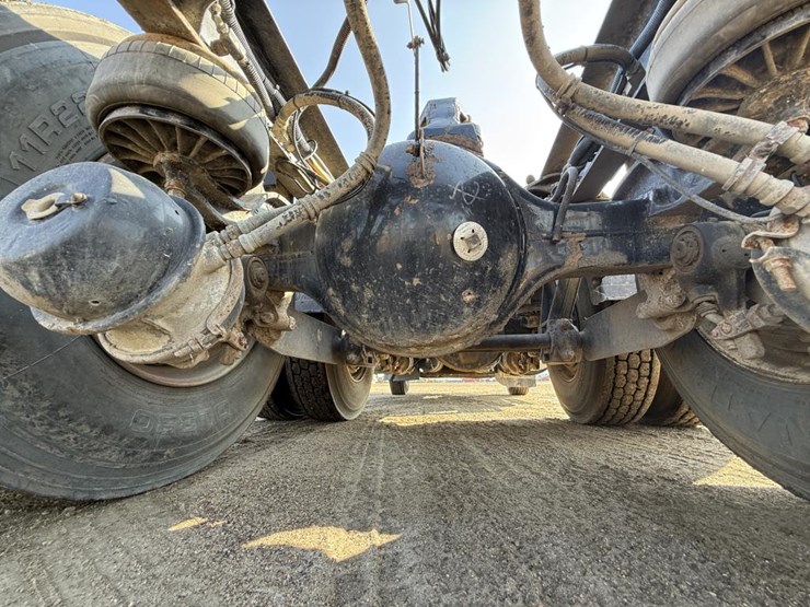 2015-kenworth-t800-image-58