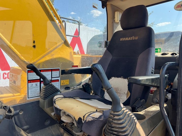 2017-komatsu-pc290-lc-11-image-39