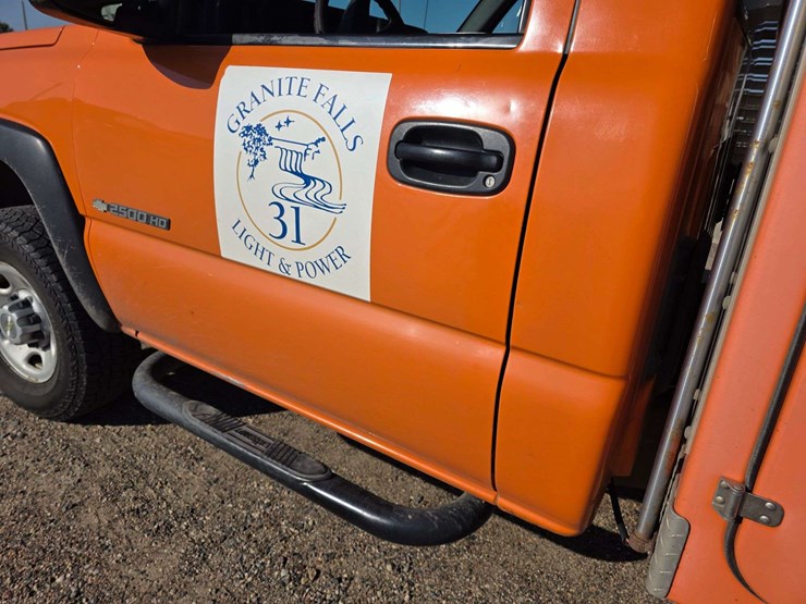 2006-chevrolet-2500hd-image-22