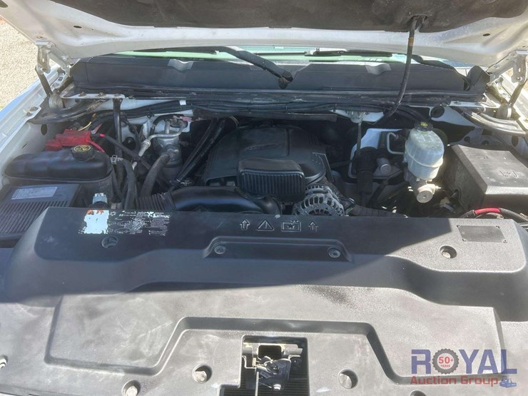 2012-chevrolet-silverado-3500hd-image-6