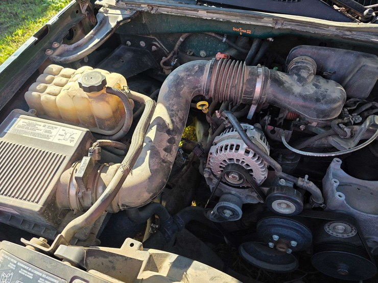 2005-chevrolet-1500-image-19