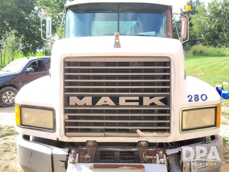 1992-mack-cl613-image-5