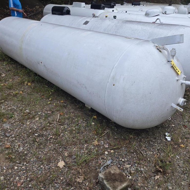 #2827 • Butler 1000 Gallon LP Tank