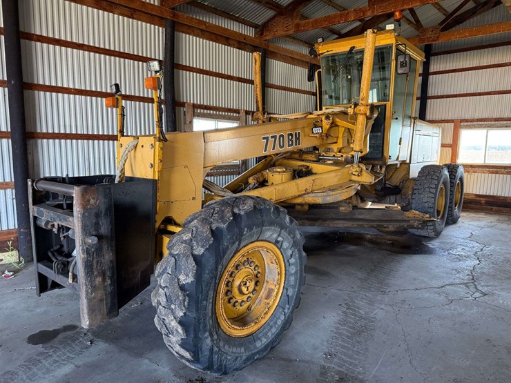 1994-deere-770bh-image-43