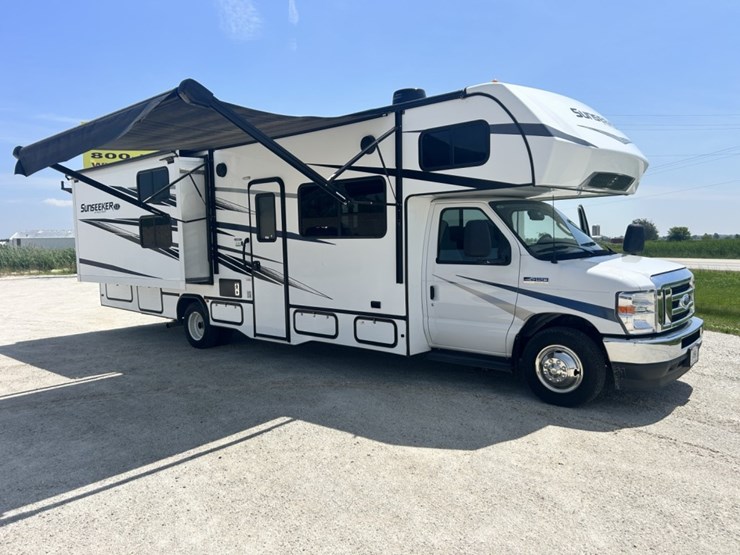 2023-ford-e450-image-39