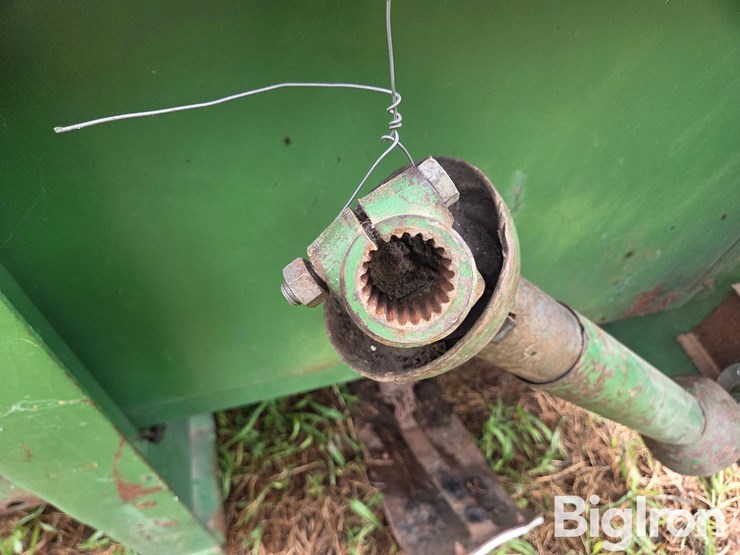 john-deere-444-image-13