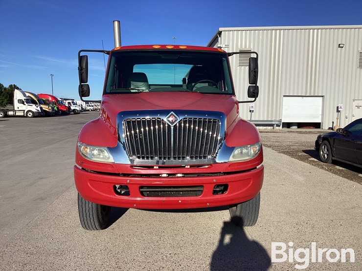 2007-international-durastar-4400-image-2