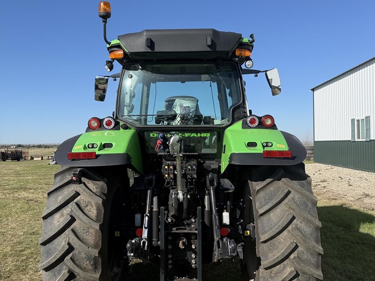 deutz-faur-w/-loader-image-13
