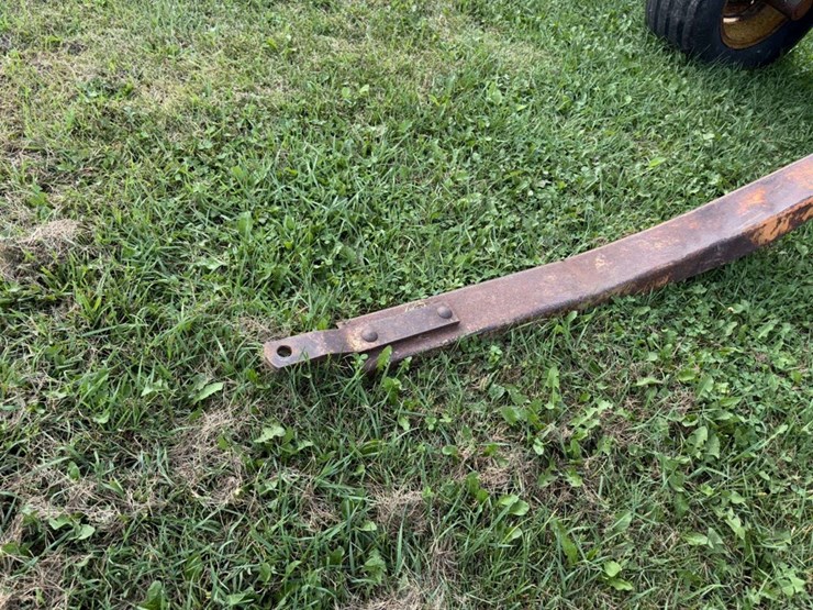 gravity-box,-approx-150-bu,-on-mn-jumbo-10-gear,-15”-tires,-*must-be-removed-in-10-days-after-auctio-image-3