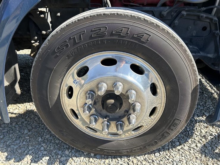 2019-peterbilt-579-image-73