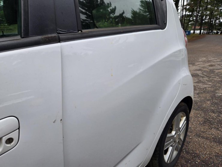 #1580-•-2013-chevrolet-spark-compact-vehicle-image-15