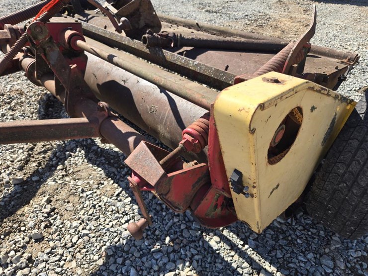 new-holland-404-image-8