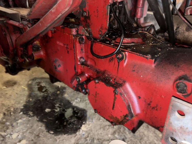 1965-farmall-656-tractor,-open-station,-gas,-nf,-fenders,-15.5-38-rears,-(3)-pair-of-rear-wheel-weig-image-15