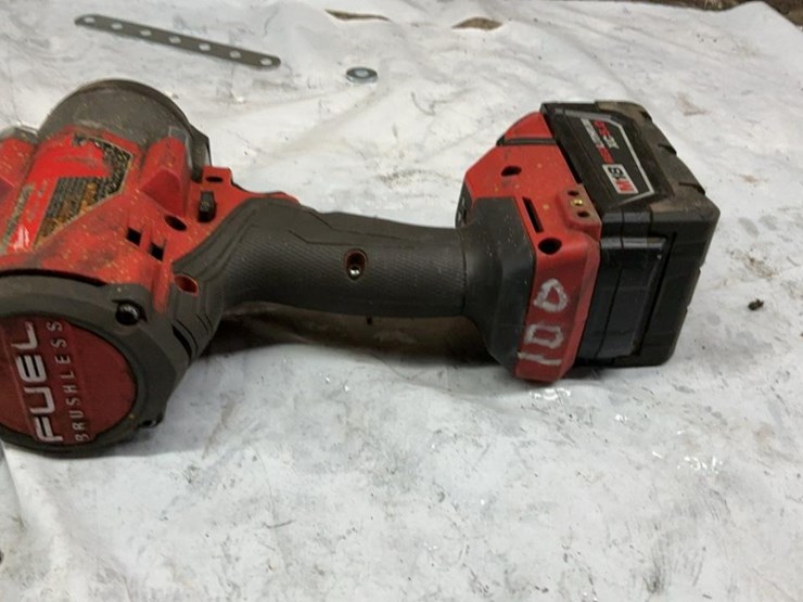 #100-•-milwaukee-1/2”-impact-image-3