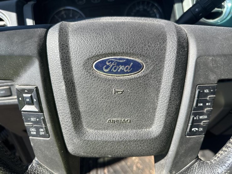 2013-ford-f150-xlt-image-29