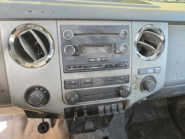 2014-ford-f250-image-38