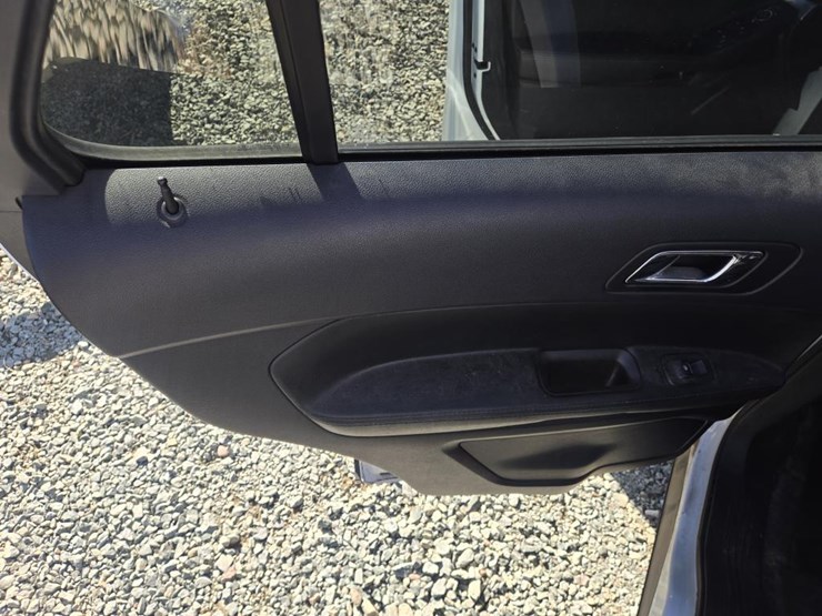2018-ford-explorer-image-29
