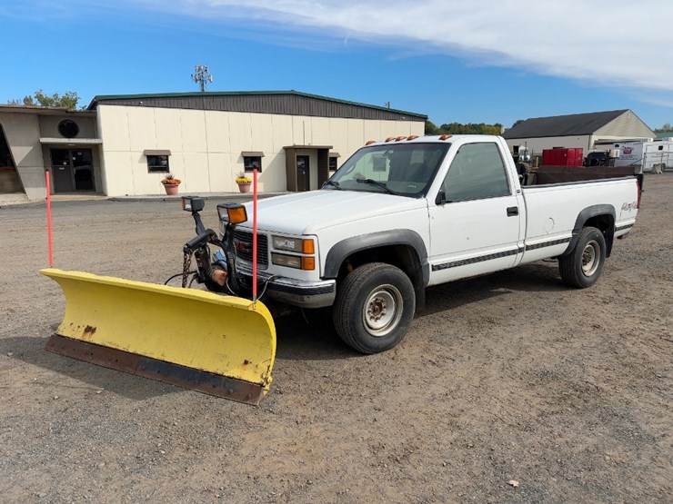 2000-gmc-sierra-2500-image-1