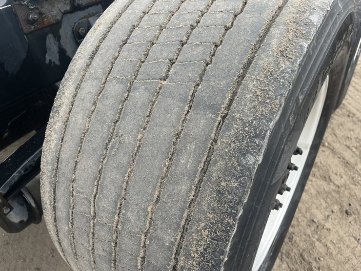 2020-kenworth-t680-image-140