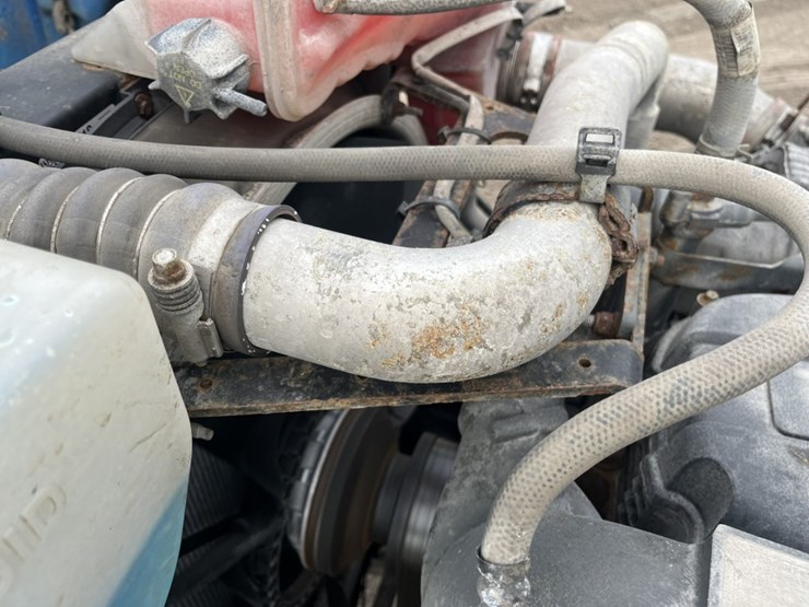 2020-kenworth-t680-image-23