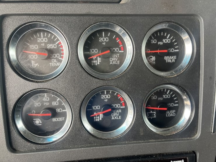 2020-kenworth-t680-image-111
