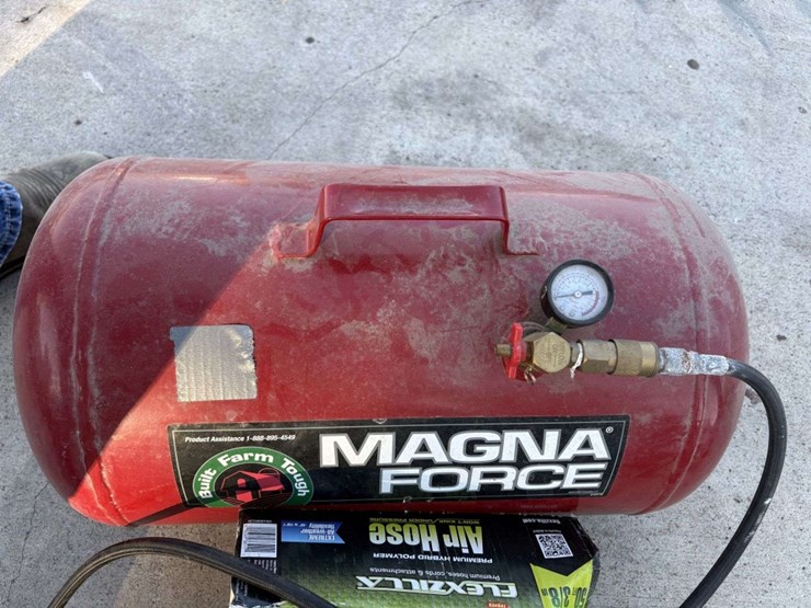magna-force-portable-air-tank,-10-gal;-50’,-3/8”-air-hose,-new-image-3