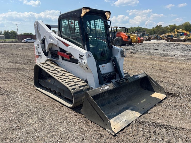 2023-bobcat-t770-image-6