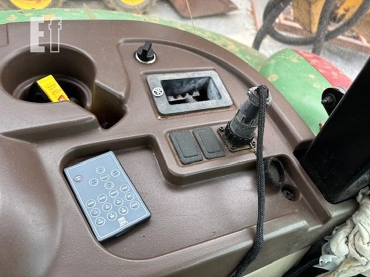 john-deere-5525-image-11