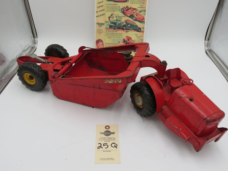 doepke-model-toys-hay-liner-earth-mover-image-2