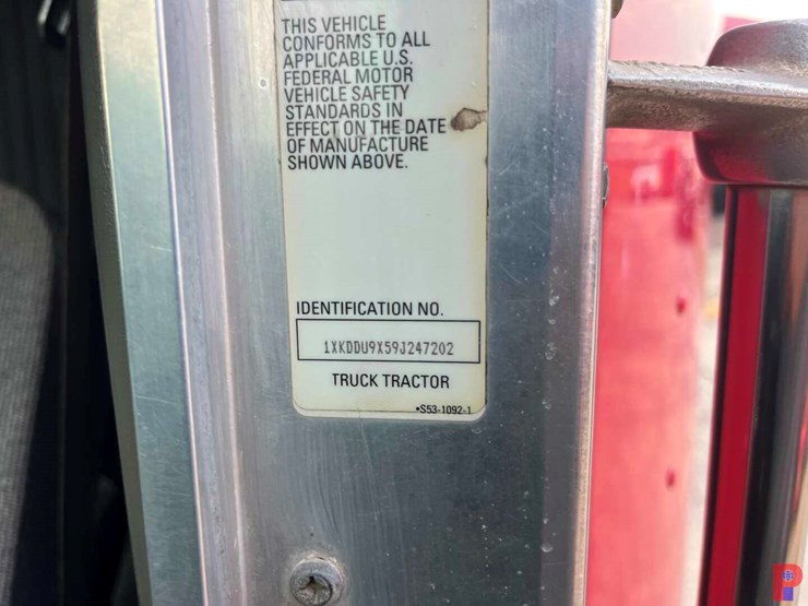 2009-kenworth-t800-image-12