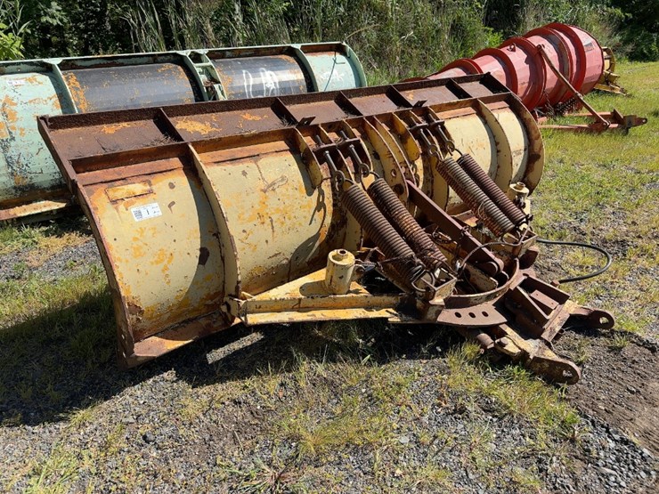 10'-power-angle-snow-plow-image-2