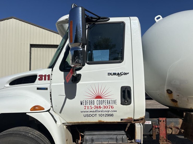 #1803-•-2011-international-durastar-tanker-truck-image-10