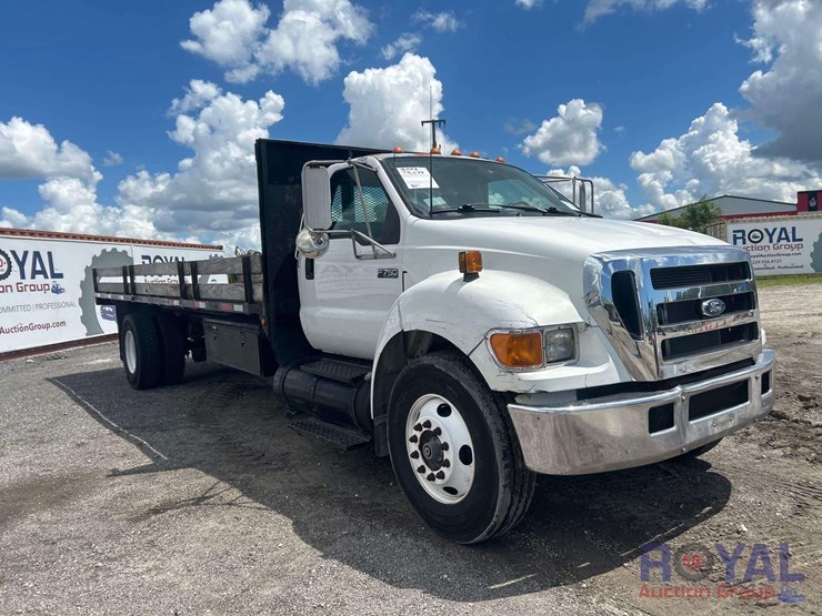 2005-ford-f750-image-2
