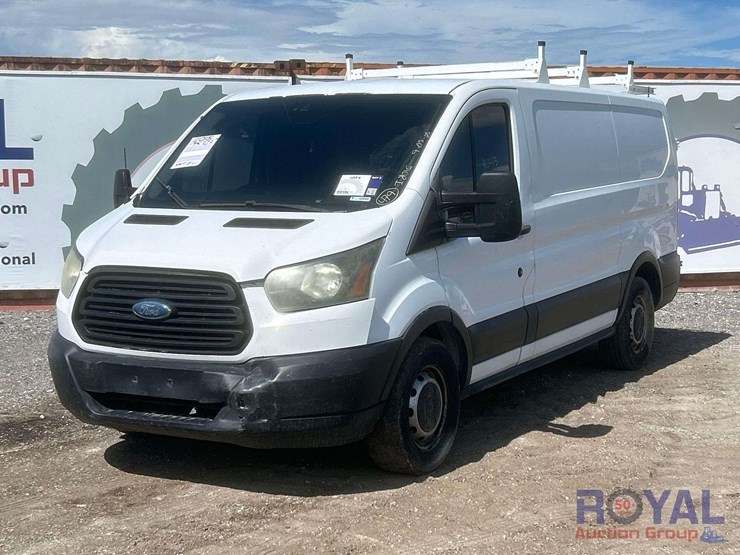 2015-ford-transit-image-1