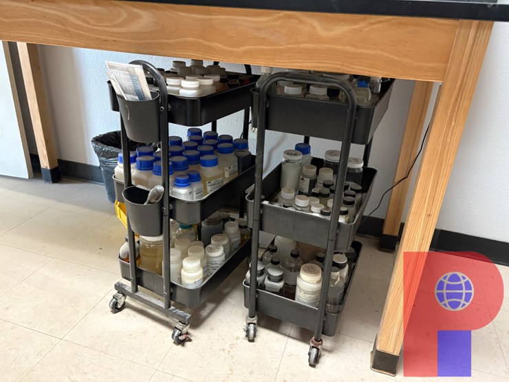 6’-x-2.5’-x-3’-work-table-w/-lab-equipment-image-4