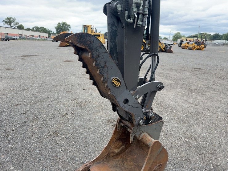 2021-volvo-ecr50f-mini-excavator-image-10