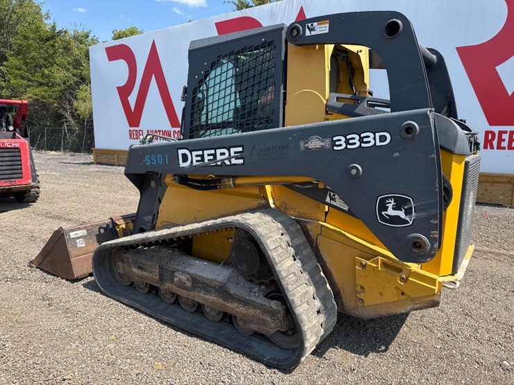 2012-deere-333d-image-9