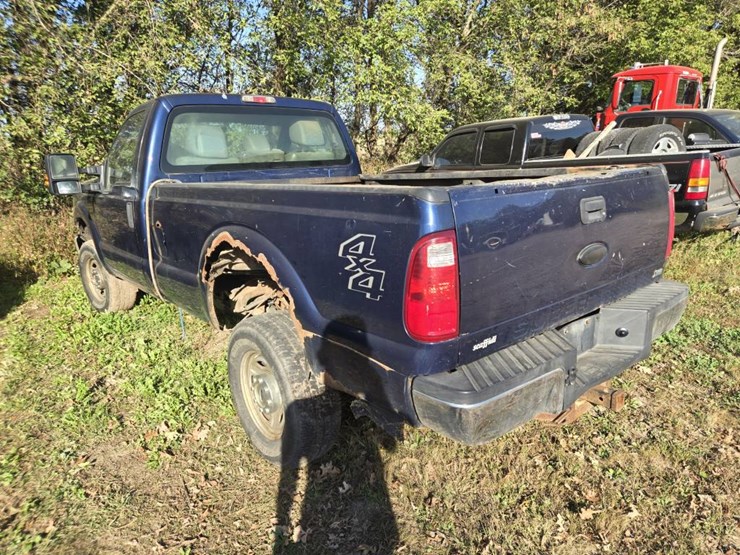 2011-ford-f250-image-2