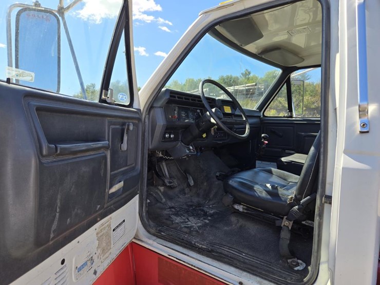 1994-ford-f700-image-52