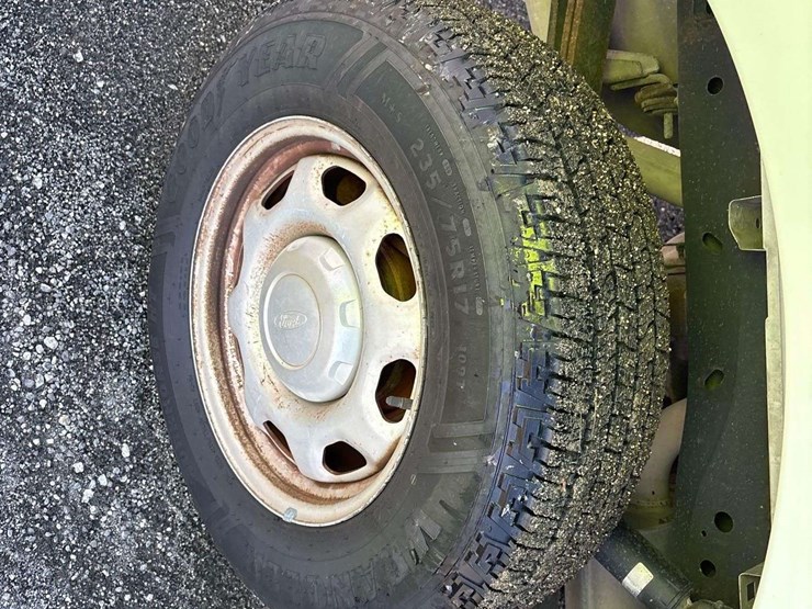 2014-ford-f150-image-24