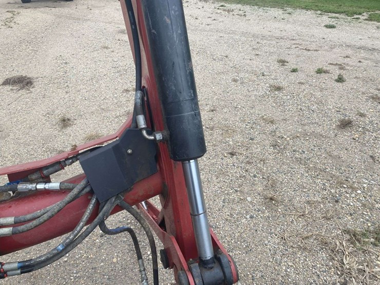 case-ih-l755-image-14