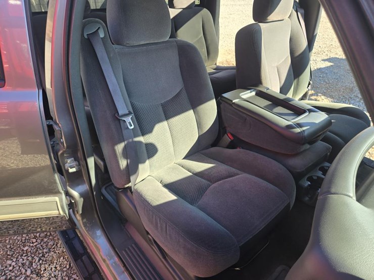 2007-chevrolet-silverado-image-38